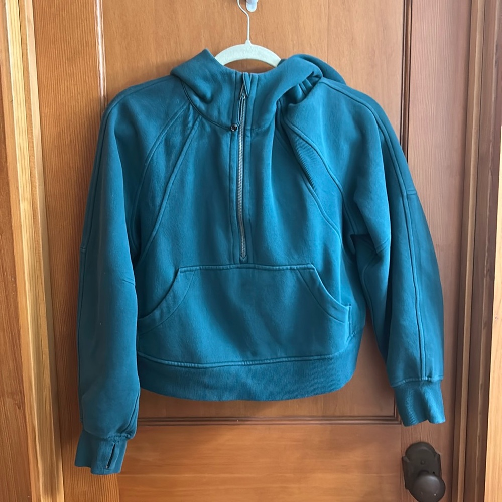 XS/S Lululemon Scuba Hoodie
